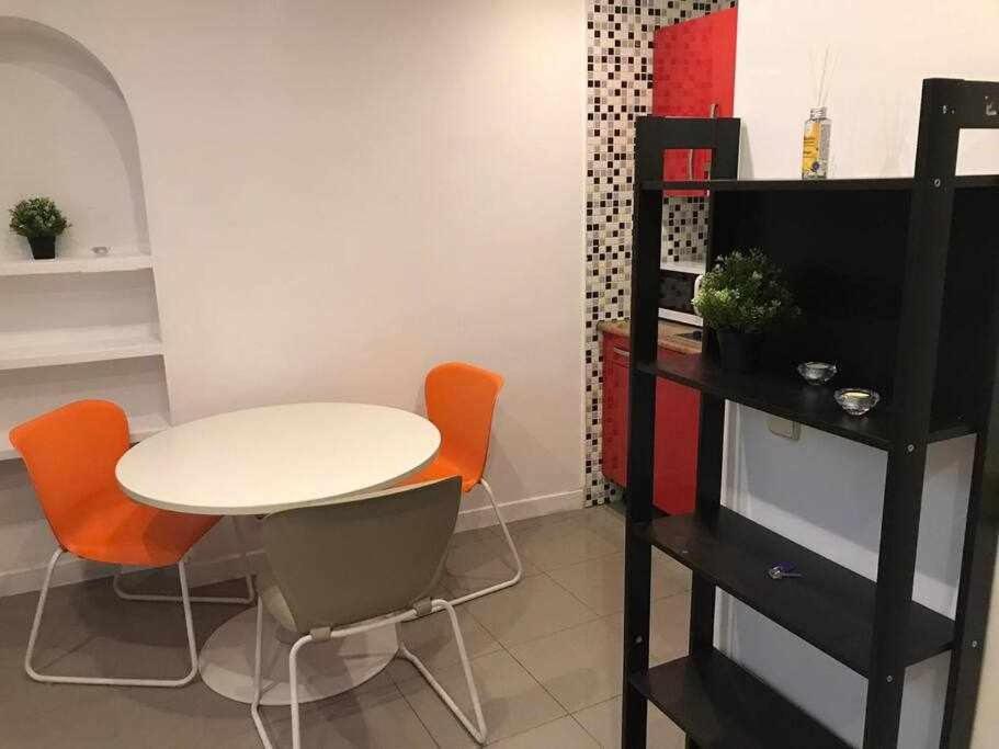 Apartamento En Barrio Multicultural Lavapies * Madrid